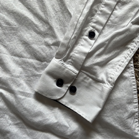 🏡Button Down - Picture 3 of 3